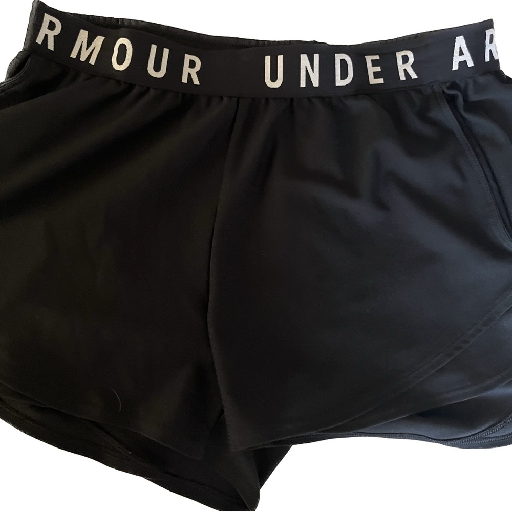 UA shorts with pockets